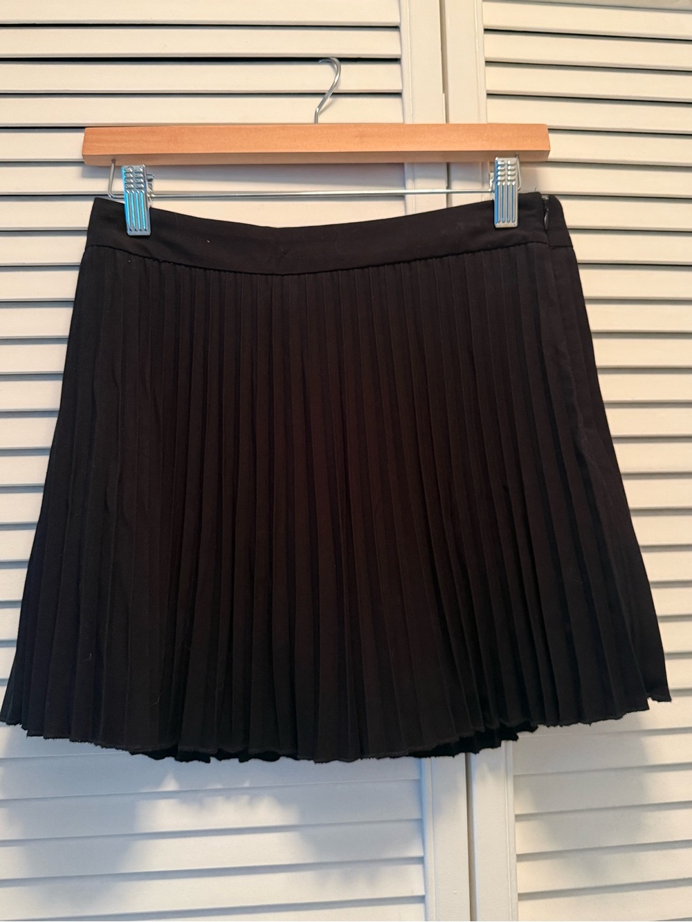 Zara BALLOON MINI SKIRT
BLACK size Small